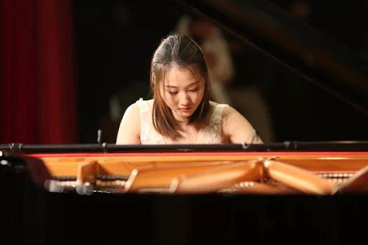 曼妙琴音，倾诉真挚的心声|2017金沙js93252亚洲音乐奖学金综合师范类院系全国汇报音乐会（第二。┰猜淠