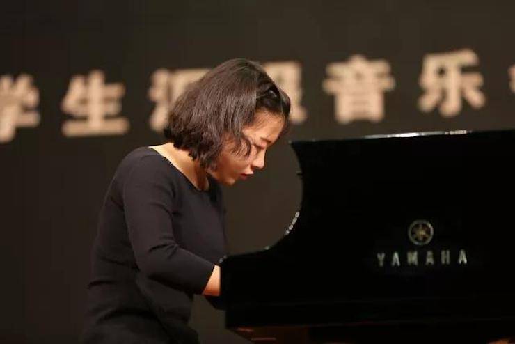 曼妙琴音，倾诉真挚的心声|2017金沙js93252亚洲音乐奖学金综合师范类院系全国汇报音乐会（第二。┰猜淠