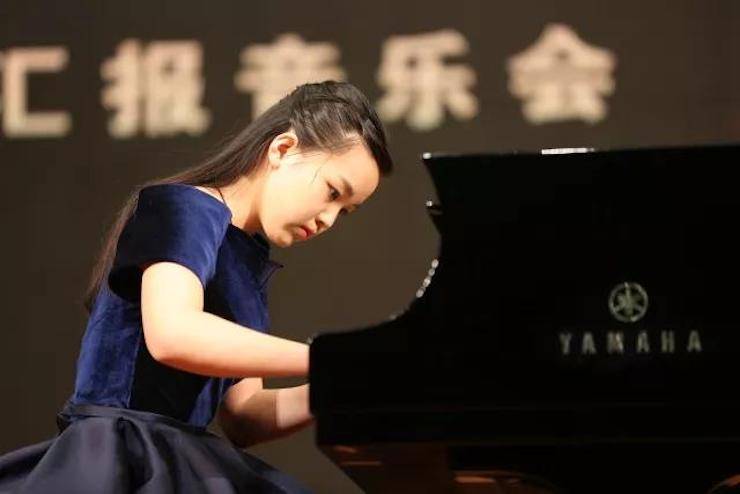 曼妙琴音，倾诉真挚的心声|2017金沙js93252亚洲音乐奖学金综合师范类院系全国汇报音乐会（第二。┰猜淠